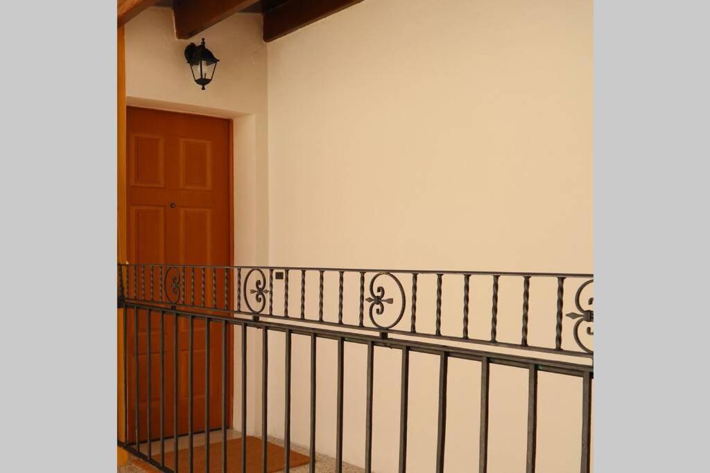 דירות מודנה La Casa In Via Della Torre מראה חיצוני תמונה